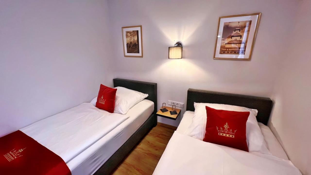 Hotel Zu Den Drei Kronen Seligenstadt Εξωτερικό φωτογραφία