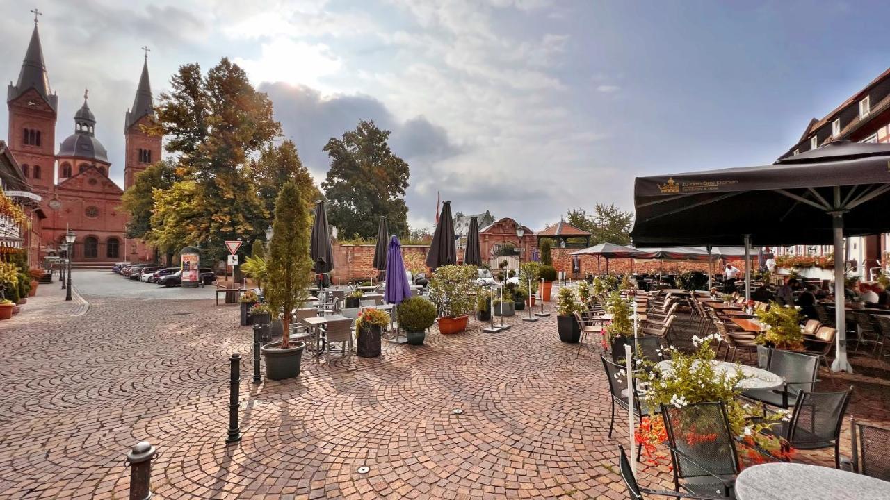 Hotel Zu Den Drei Kronen Seligenstadt Εξωτερικό φωτογραφία