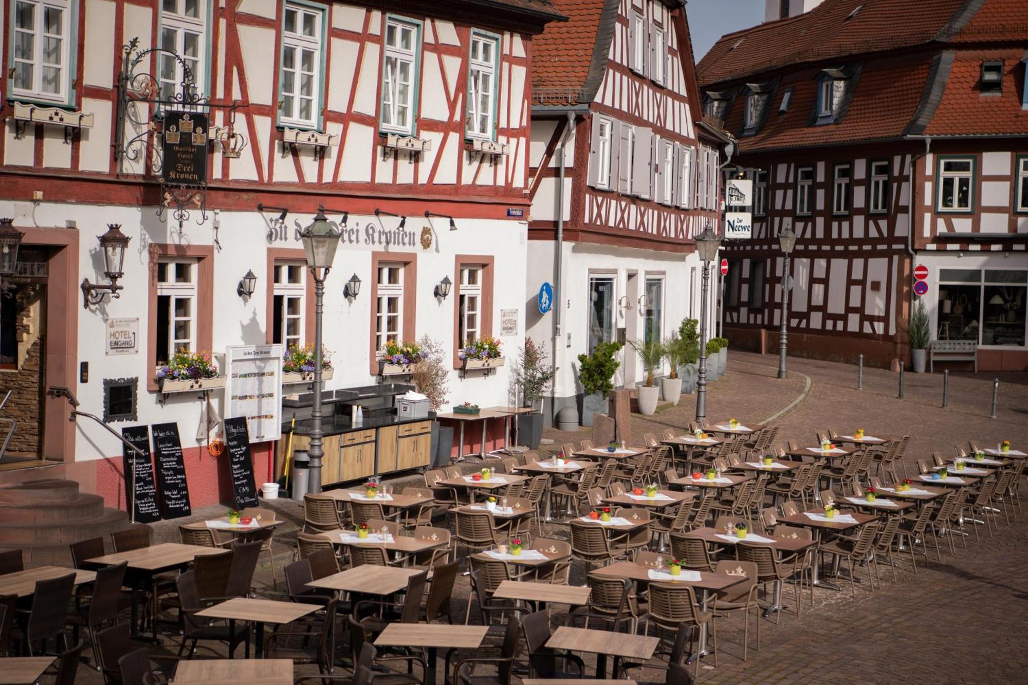 Hotel Zu Den Drei Kronen Seligenstadt Εξωτερικό φωτογραφία